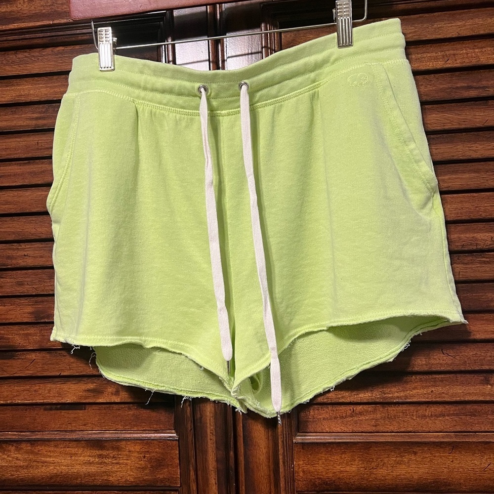 Very Comfortable Women's Lime Green Ivory Ella Casual Shorts Distressed Hem XL‎